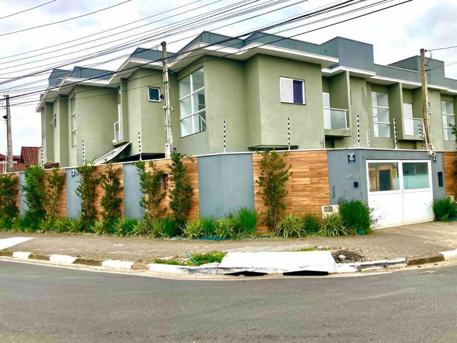 Casa Agradavel Com Piscina Ha 1 Quadra Da Praia. 伯迪亚哥 外观 照片